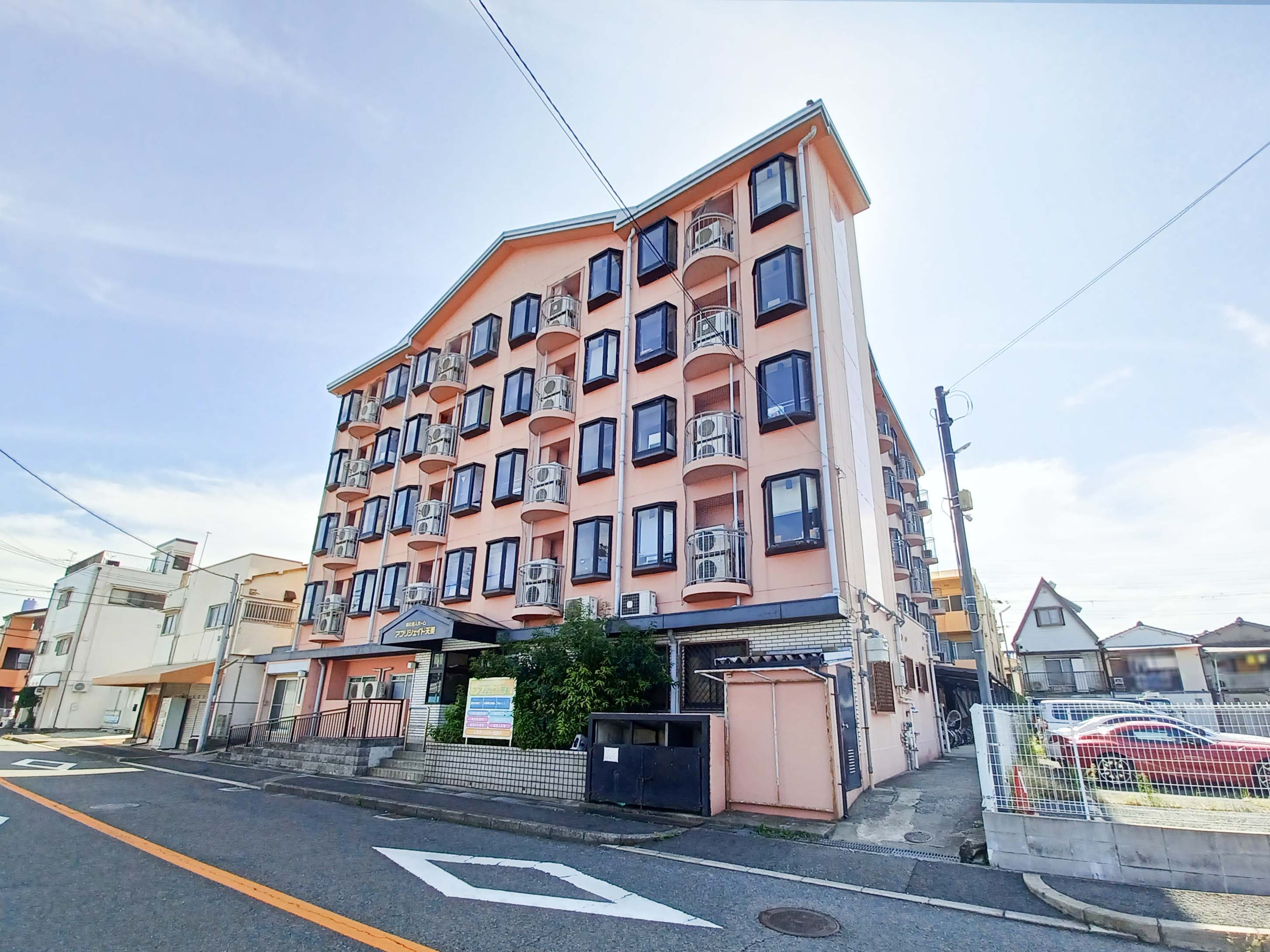 きめ細やかな食事サービスで日々に彩りを！