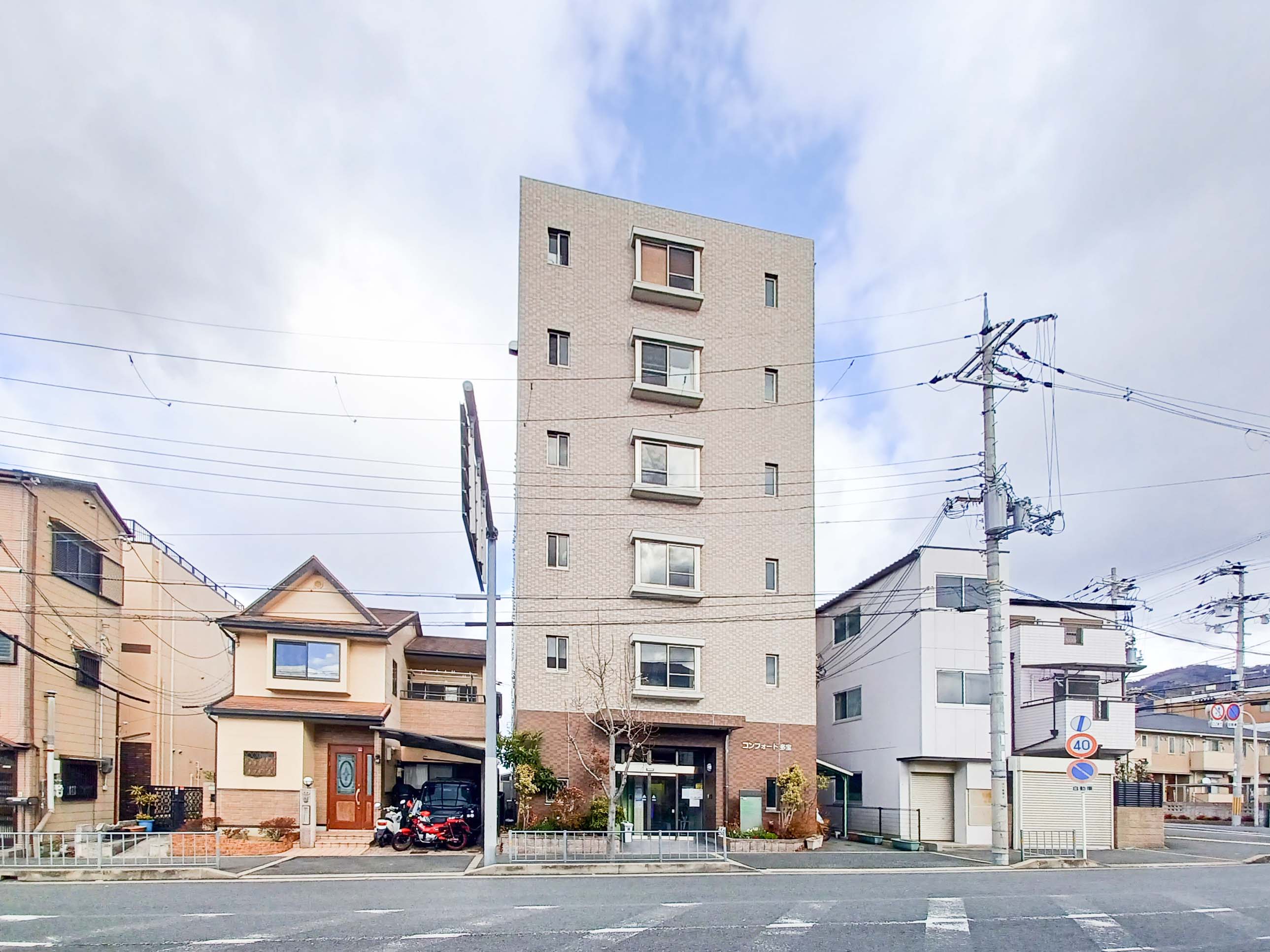 バリアフリー設計のため、車椅子をご利用の方も快適にお過ごしいただけます。