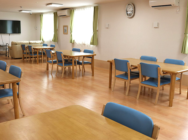 広々居室、車椅子や歩行器の方でも快適にお過ごしいただけます！