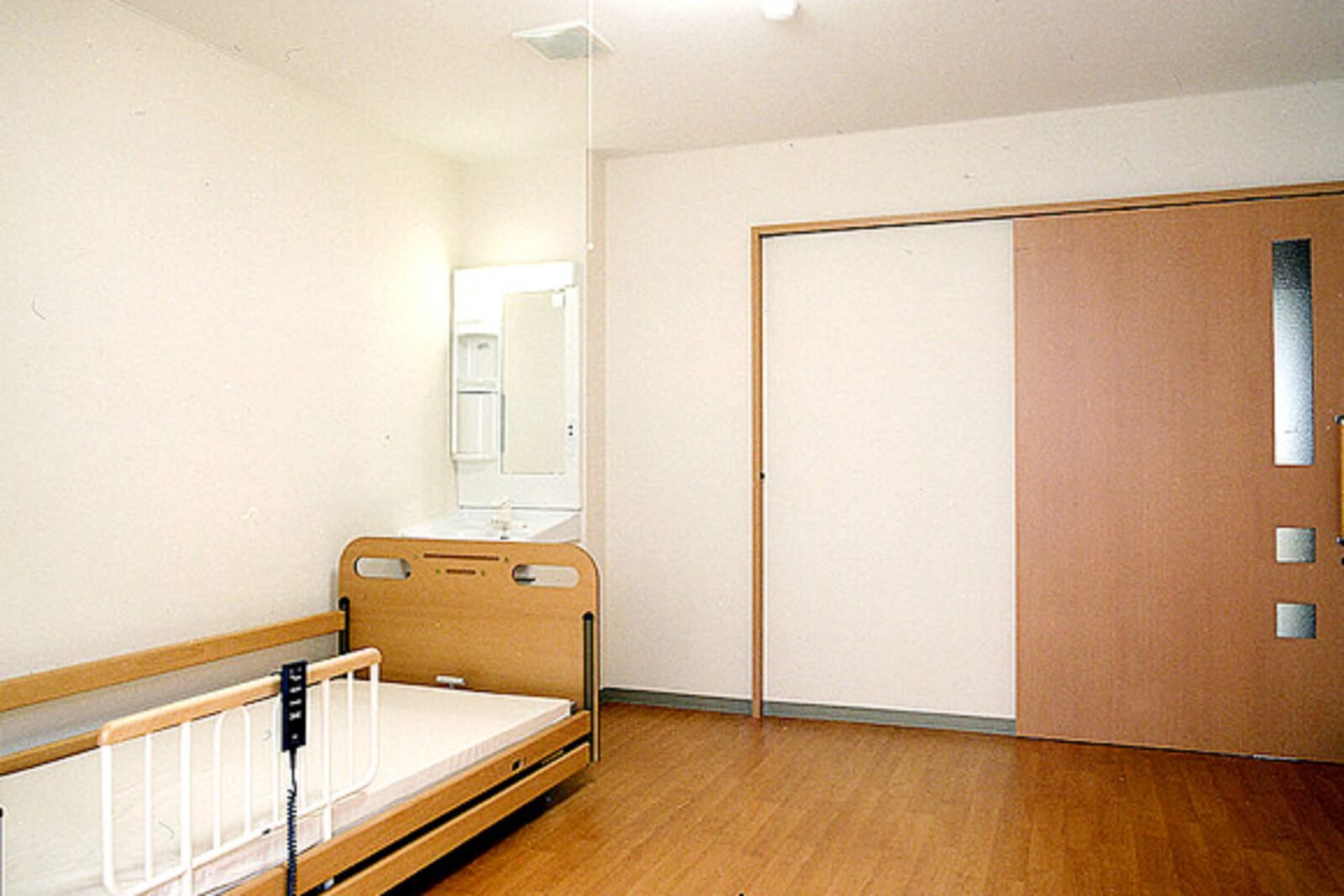 お散歩・買い物などに便利な閑静な生活環境。