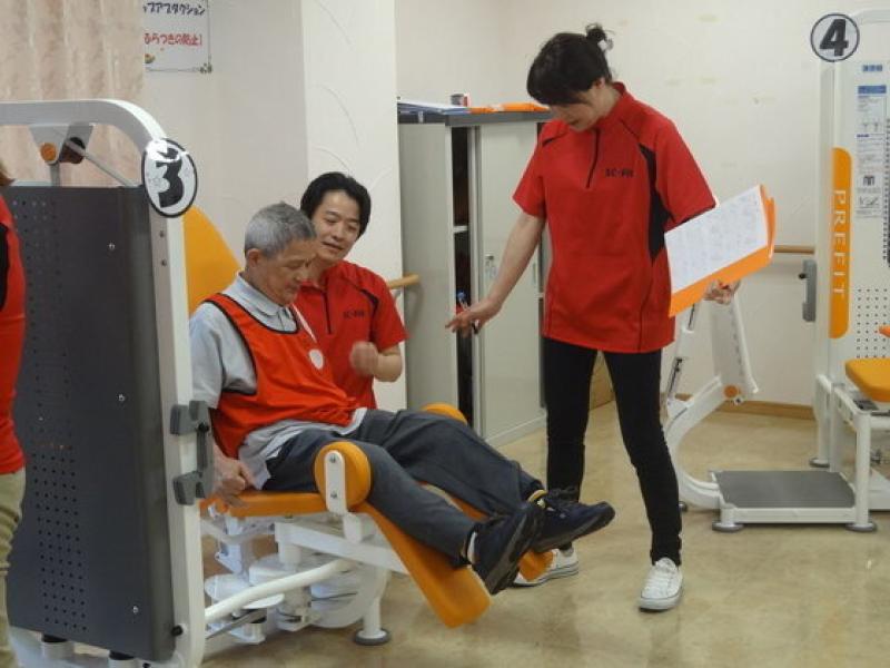 体力向上を目指すリハビリと天然温泉で、いきいきした毎日が送れます。