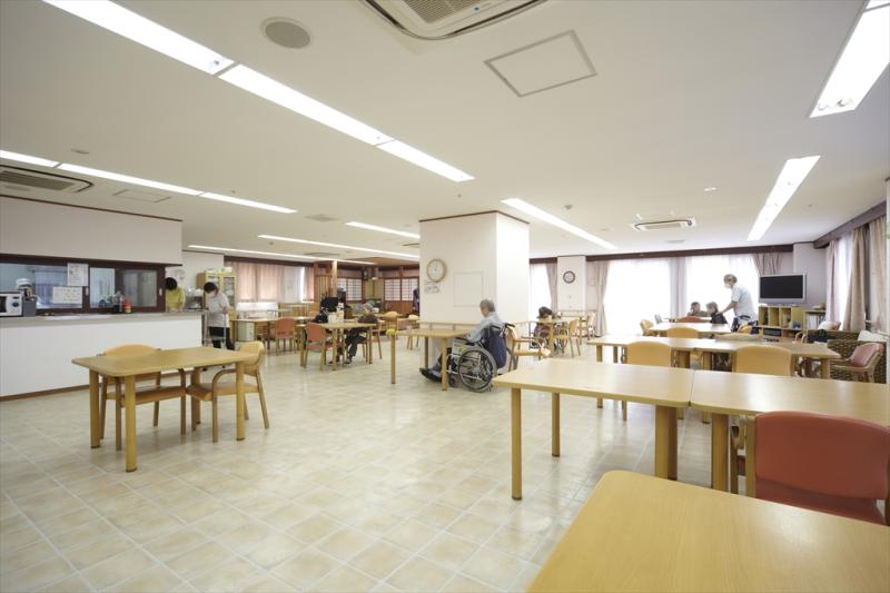 医療的ケアにも対応可能！看護師が日中常駐し、入居者様の医療面をサポートします。