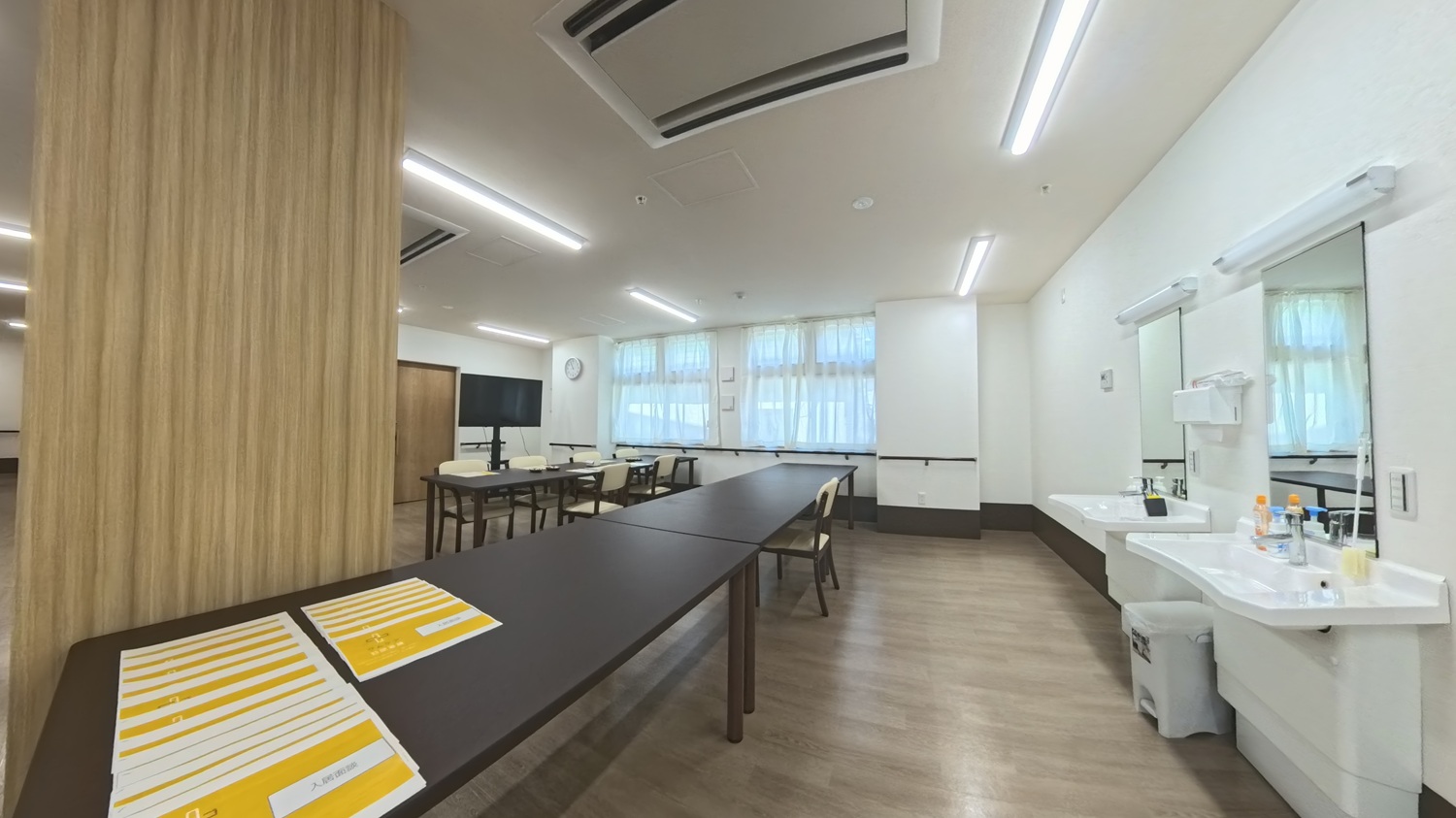 【動画あり】ランペ北野田の食堂