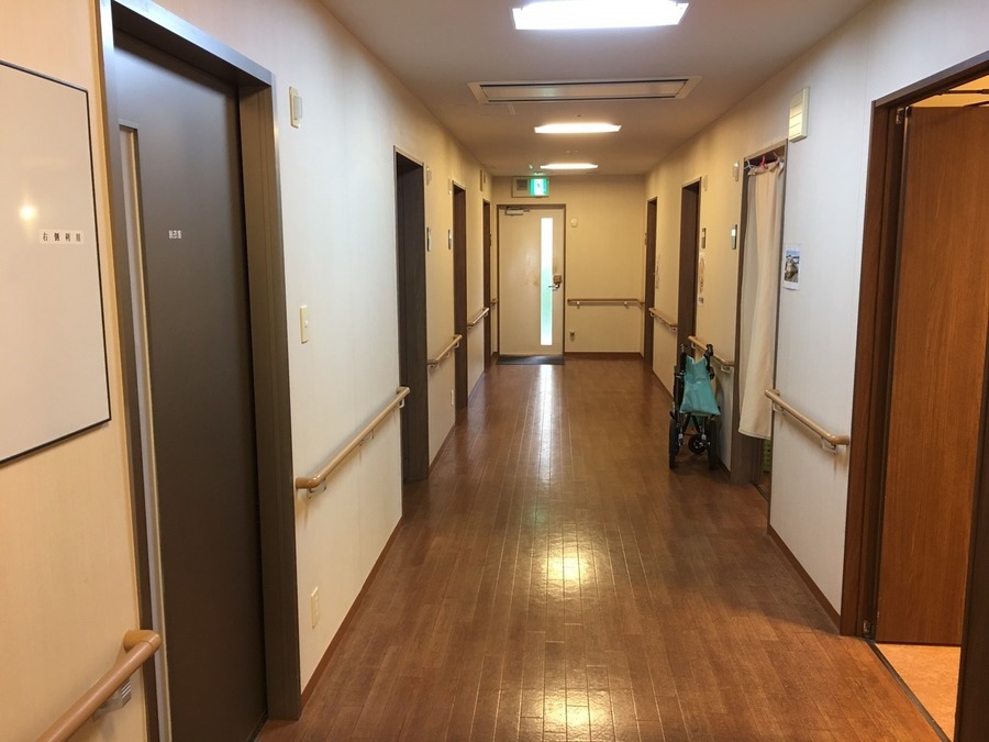 庵とよなか庄本の居室