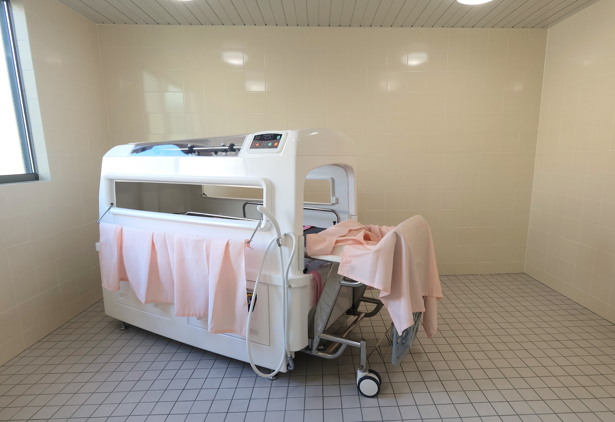 メディケア縁の共用トイレ