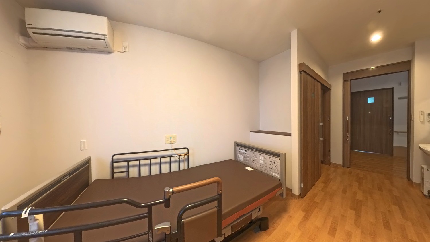 東月の共用トイレ