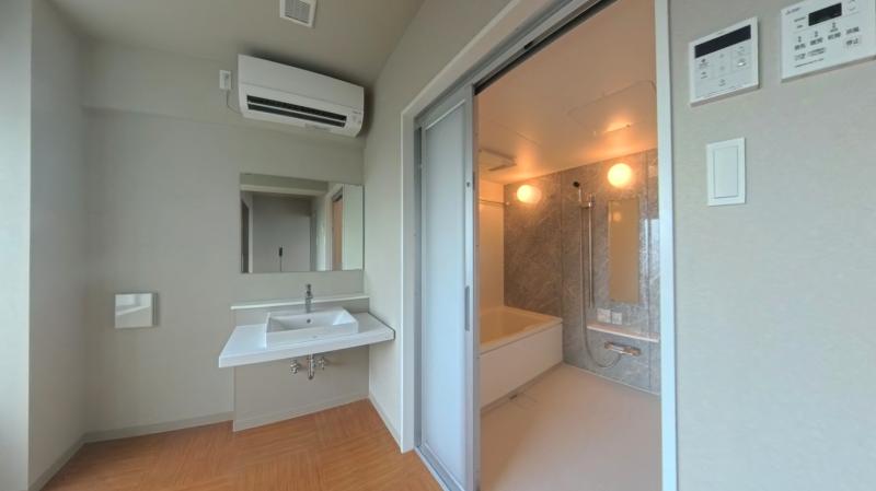 テレイン０の共用トイレ