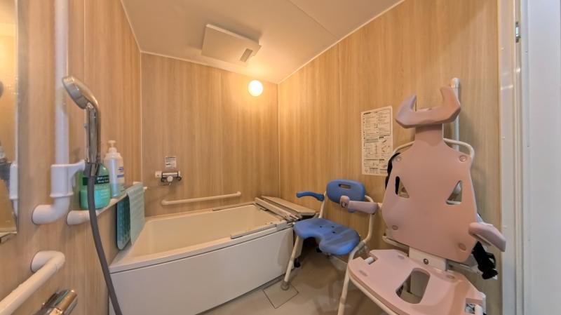 【動画あり】ナーシングリハビリホーム神楽の共用トイレ