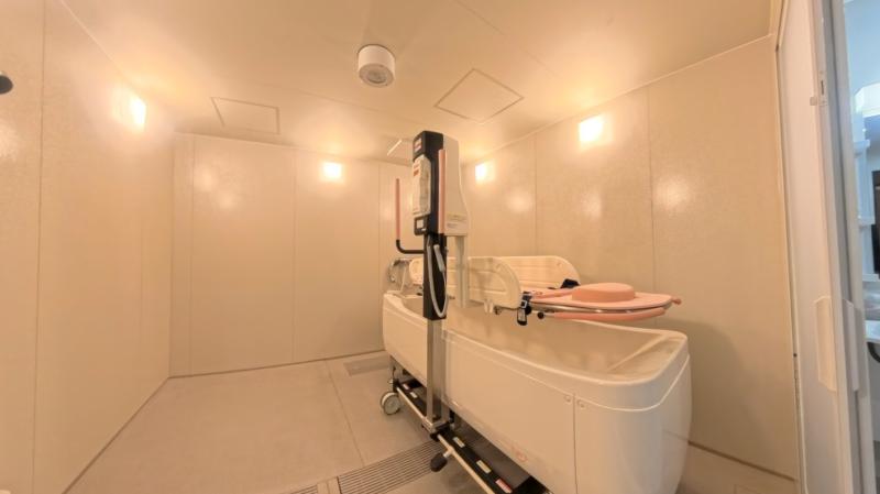 シャルール平野の共用トイレ