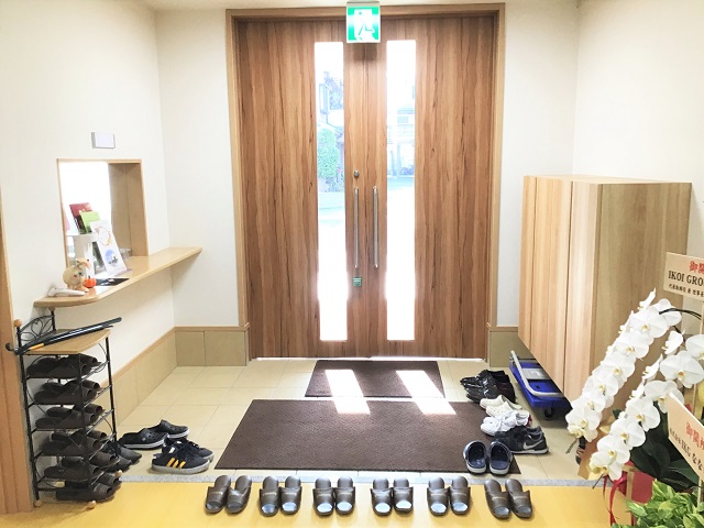 ひばり荘楓の杜の駐車場完備