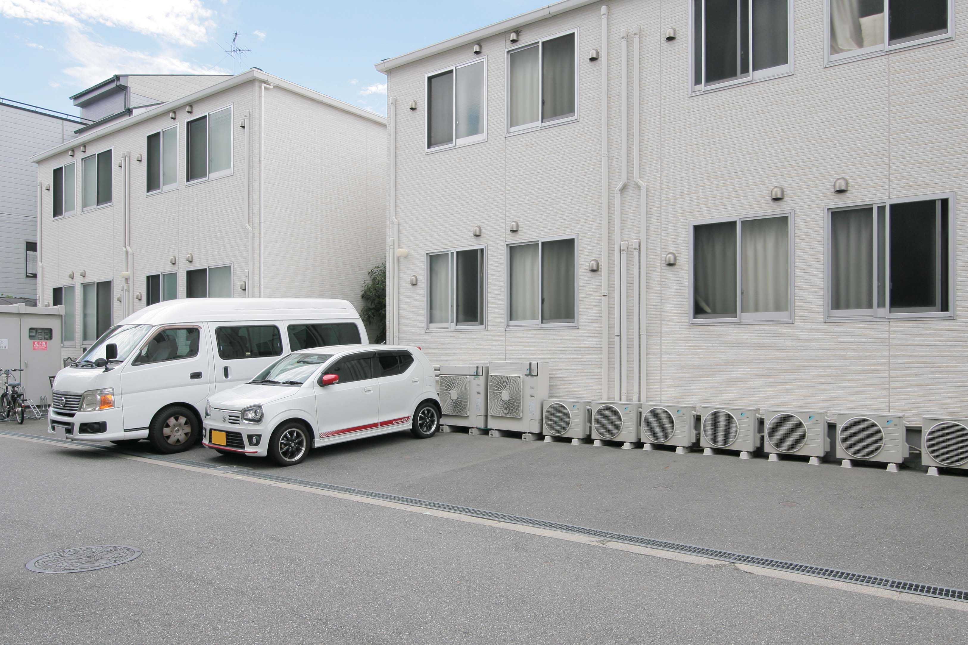 レストコート林寺の駐車場完備