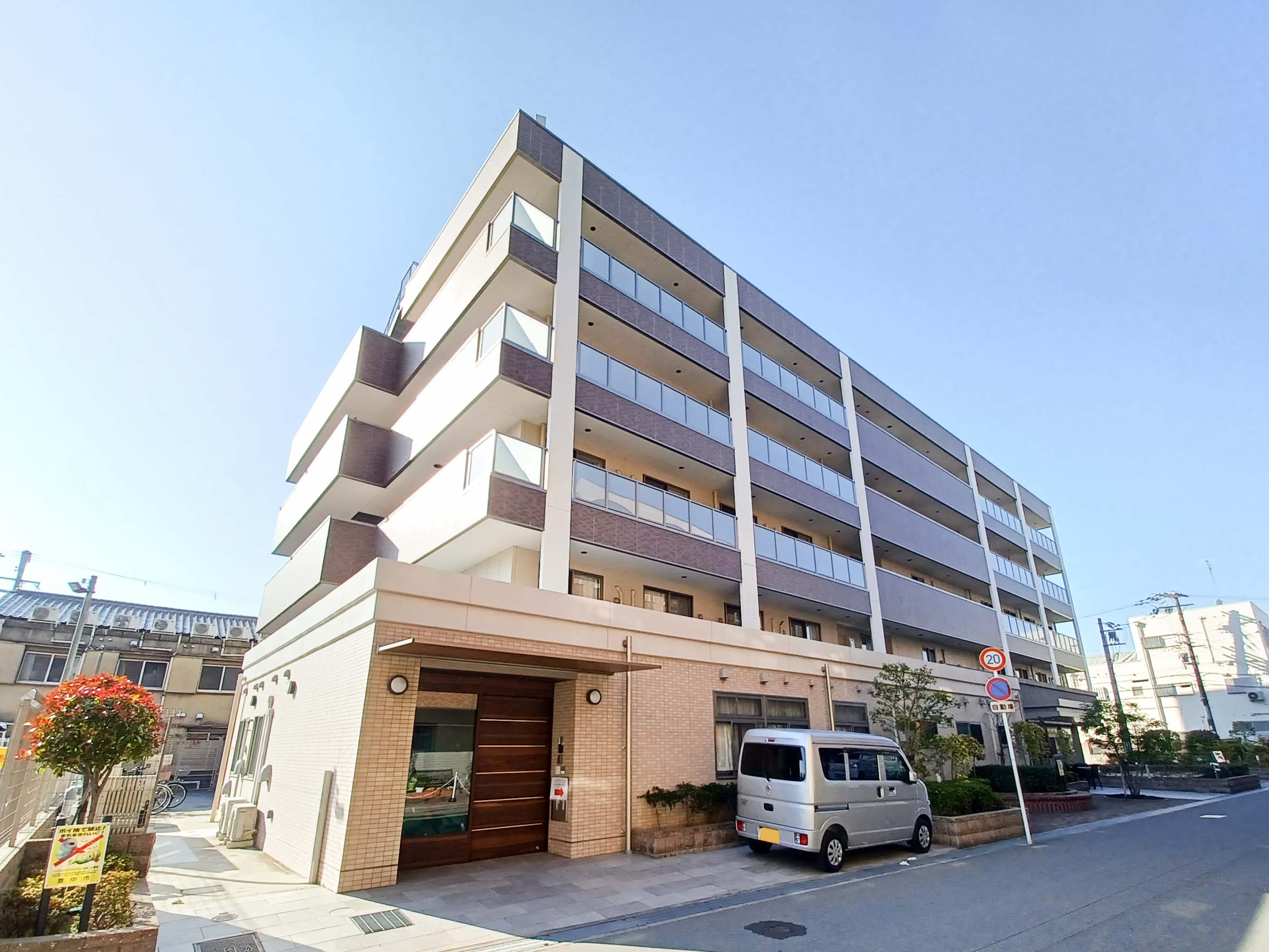 ソレイユとよなかの駐車場完備