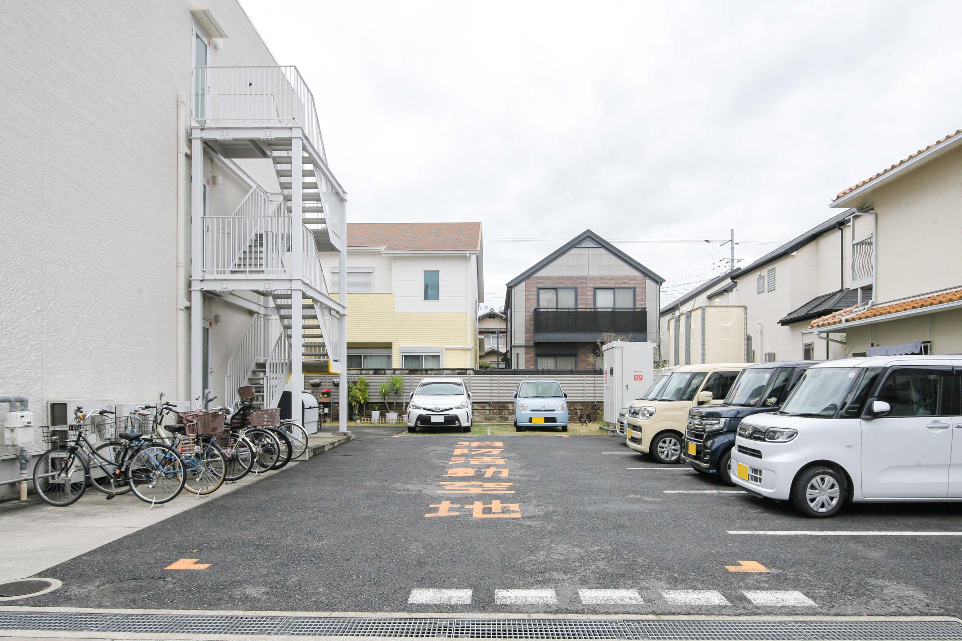 こもれび高師浜の駐車場完備