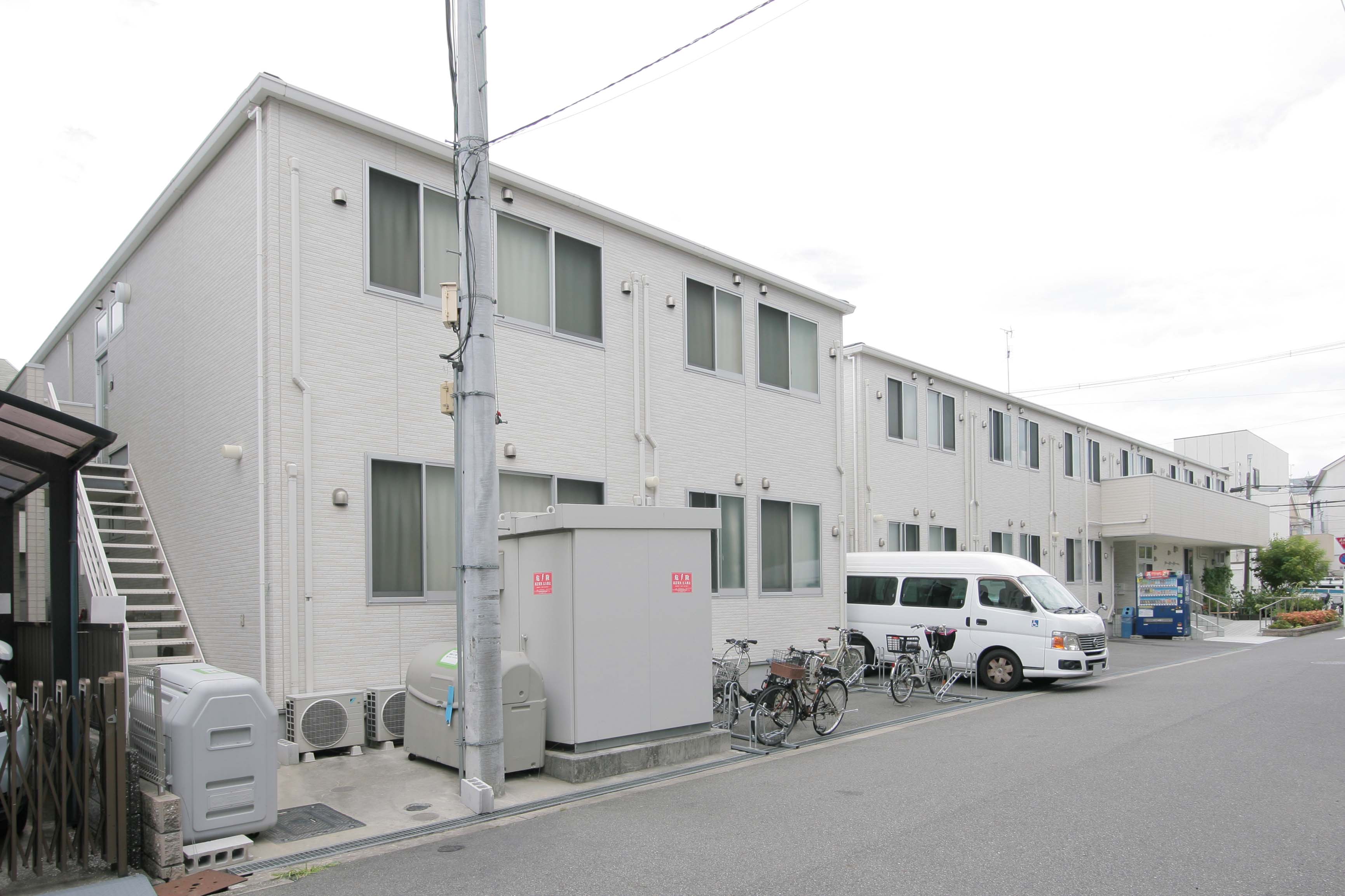 レストコート林寺の玄関