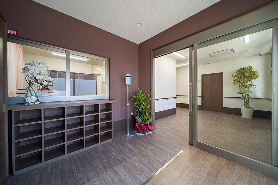 クランコート東住吉弐番館の玄関