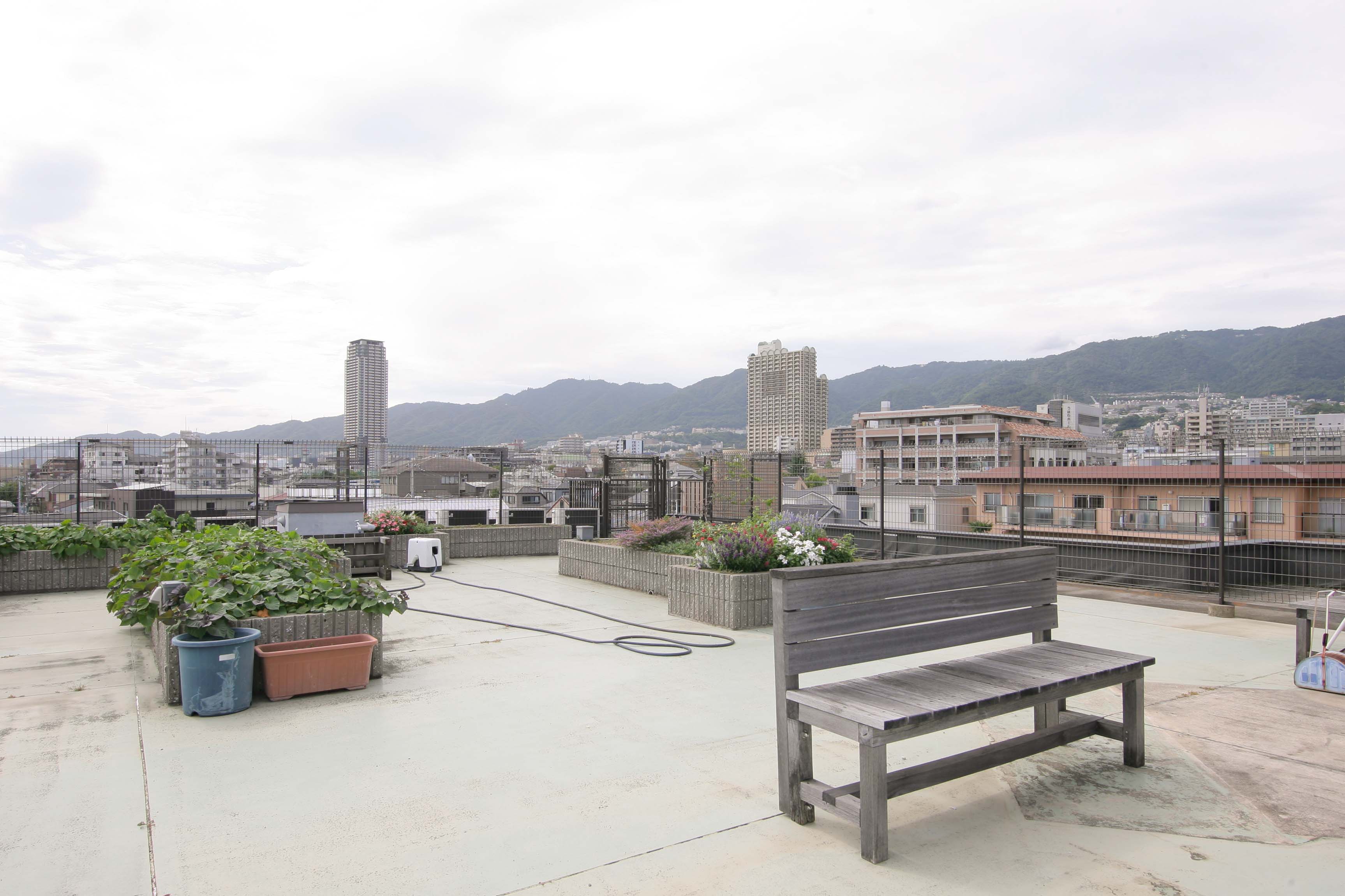 サンライフ住吉川の玄関
