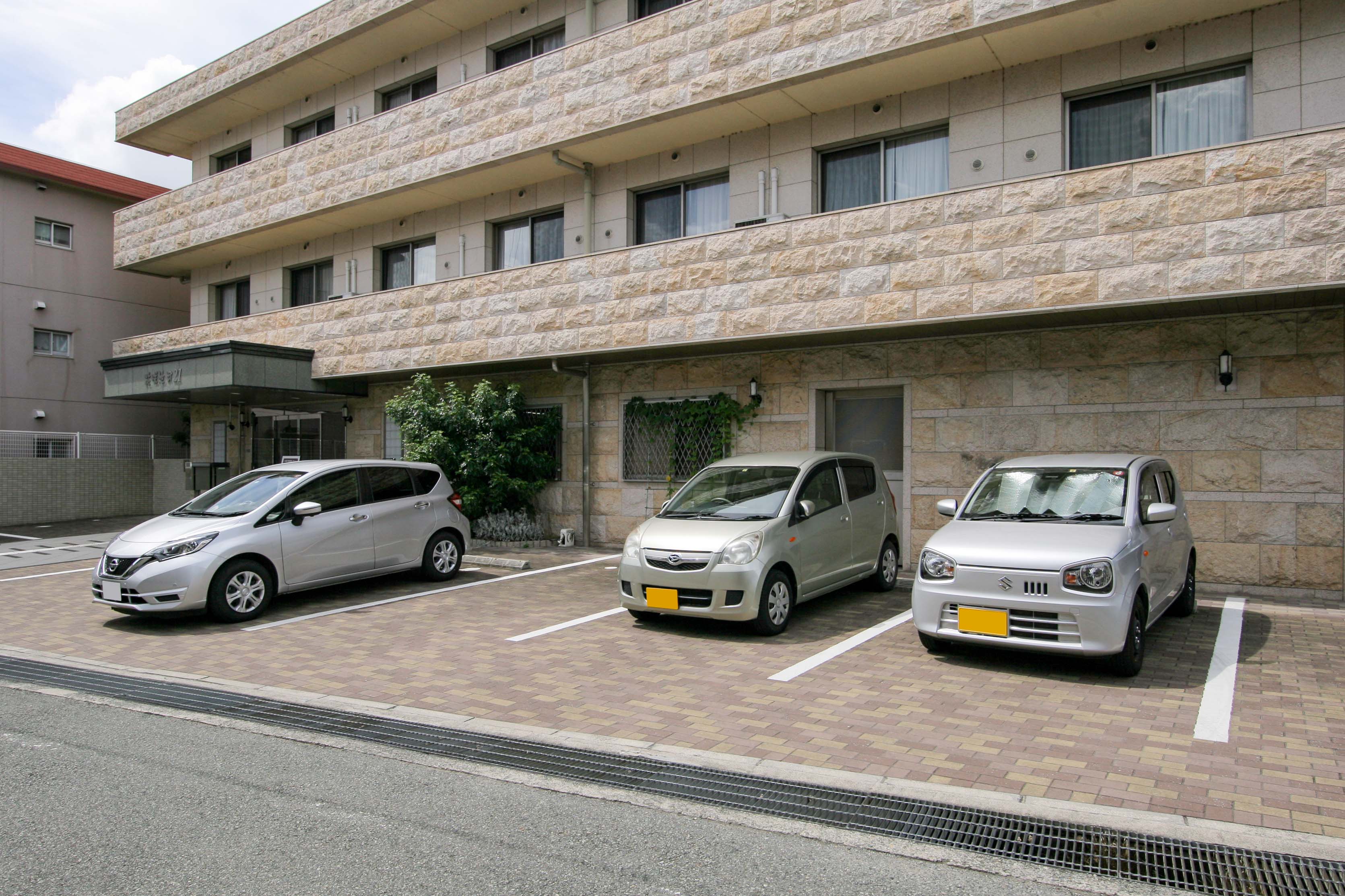 花咲池田21の玄関