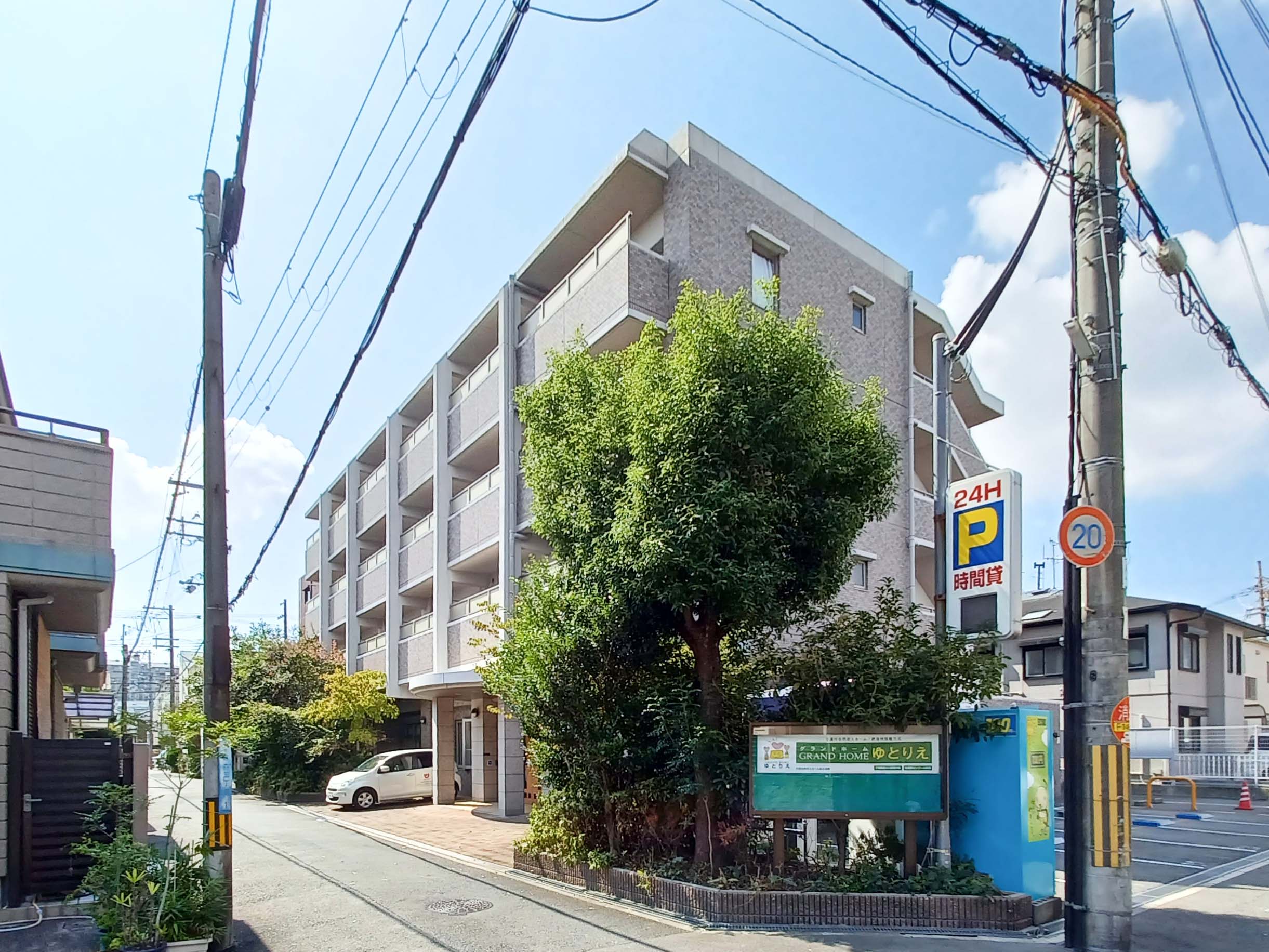 グランドホームゆとりえの玄関