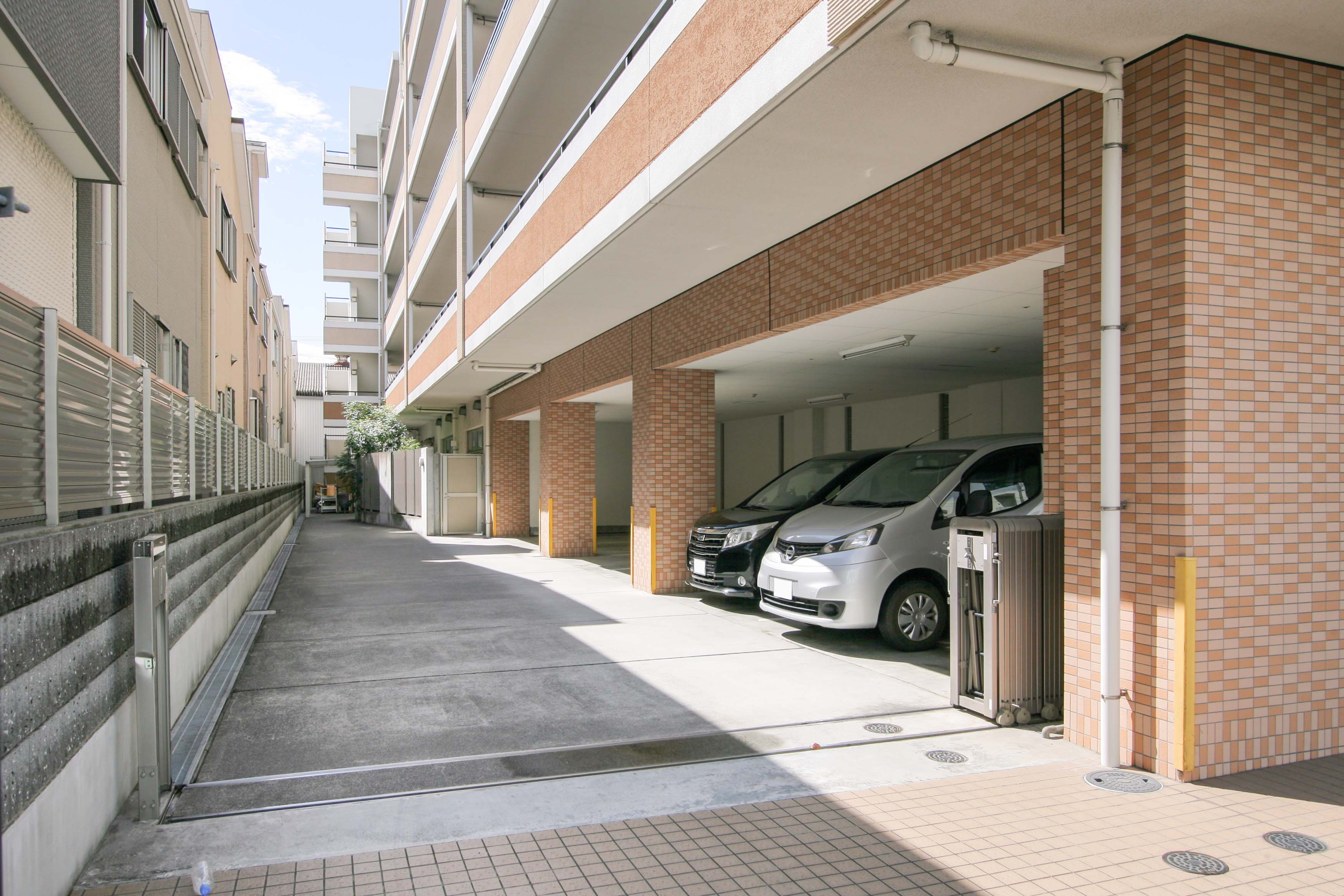 【リハビリ特化型ナーシングホーム】スーパー・コート住之江の玄関
