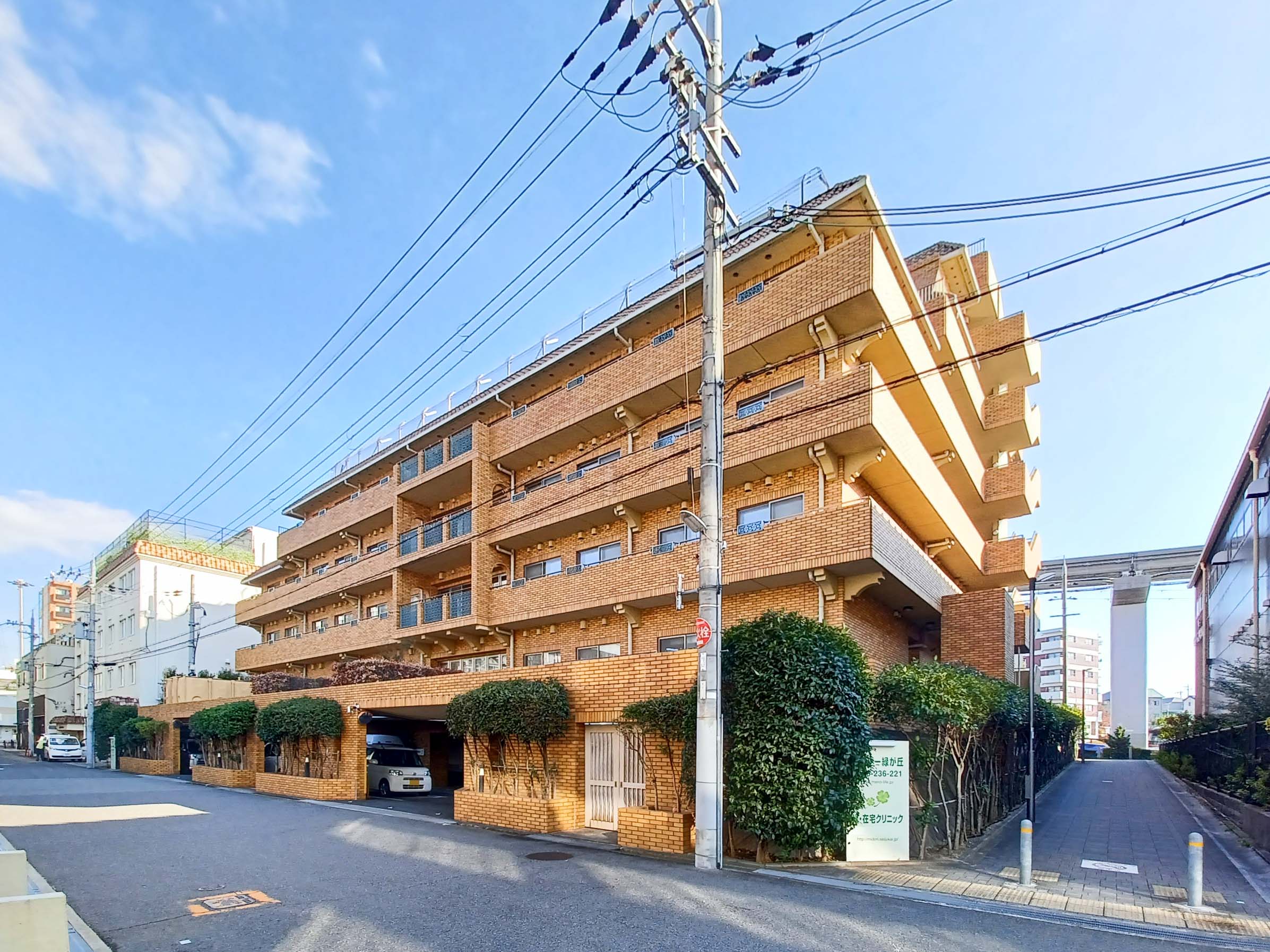 メルシー緑が丘の玄関