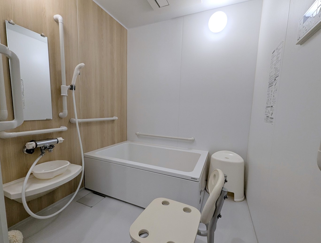 【動画あり】Abeno Hills（高齢者介護付きマンション）の玄関