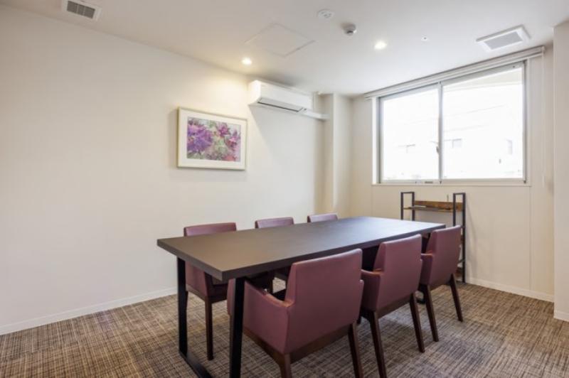 アルファリビング宝塚御殿山の玄関