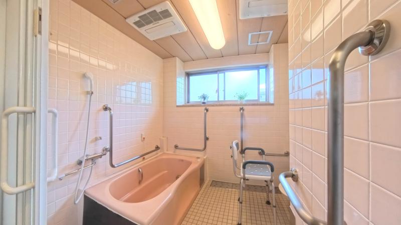 あいら八尾の玄関