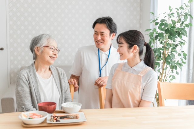 老人ホームはどんな種類がある?特徴や選び方について解説