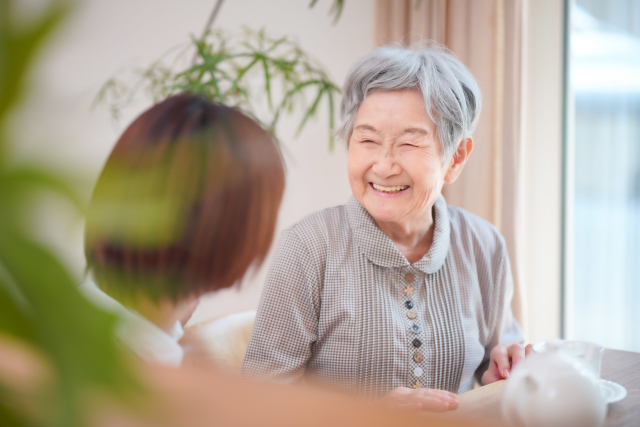 高齢者向け住宅と老人ホームの違いとは?選び方のポイントも確認