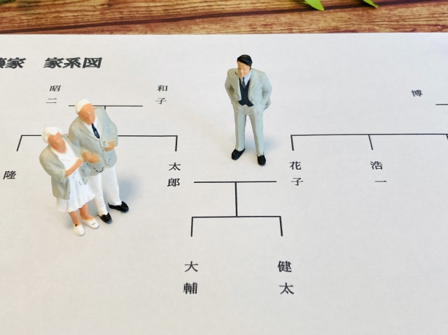 パーキンソン病は遺伝するの? 家族が知りたい遺伝と治療の関係をご紹介|老人ホーム・介護施設をお探しなら「笑がおで介護紹介センター」