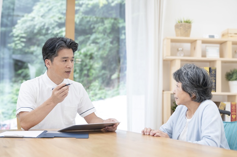 要介護認定とは？申請方法からサービス利用開始までの流れと老人ホーム選びの関連性