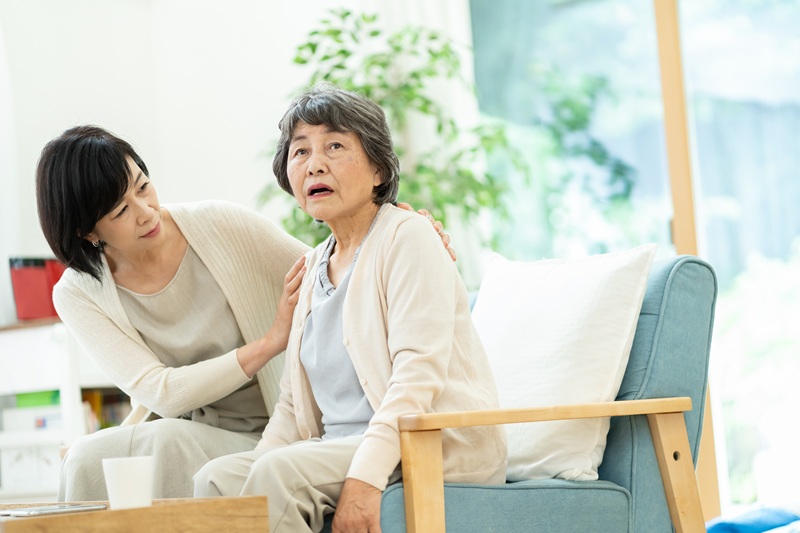 認知症の種類を一覧で解説｜4大認知症の特徴・症状・原因・対応の違いとは