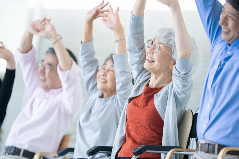 認知症のリハビリ「運動療法」の効果とは｜種類や注意点を解説