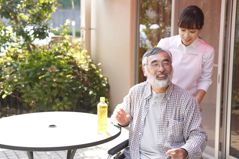 ミドルステイとは？ショートステイとの違い、費用、上手な使い方をわかりやすく解説