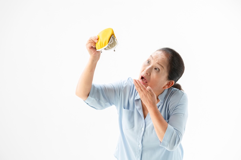 【自治体の制度】家族介護慰労金とは？もらえる条件や申請の流れ、支給額をわかりやすく解説