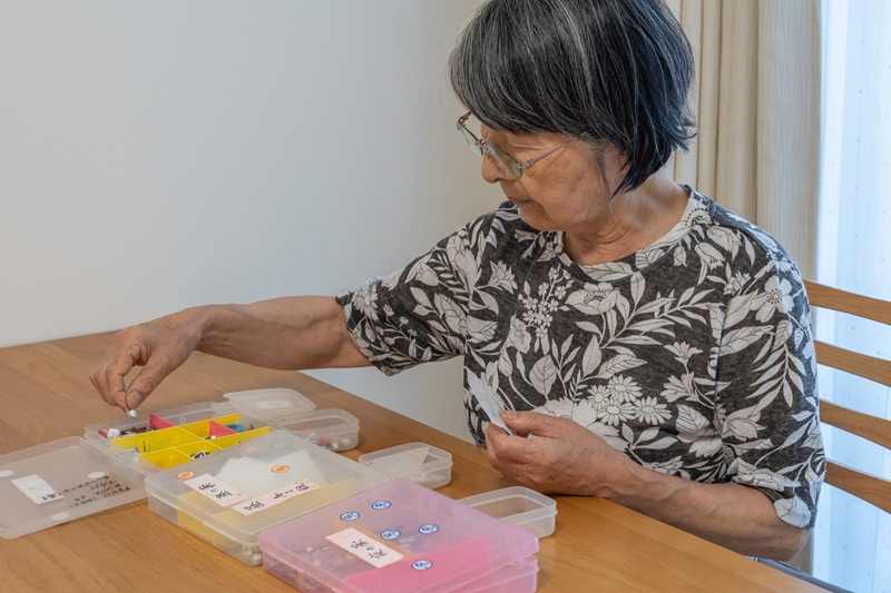 処方薬が理由で老人ホームに入居できない？原因と施設別の違い、確認すべき点を解説