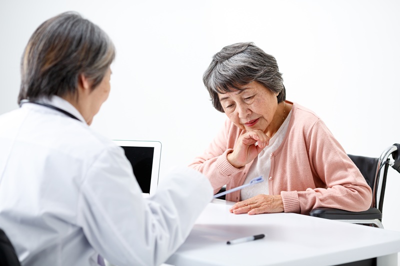 認知症検査にかかる費用はいくら？検査の種類や治療費、利用できる支援制度まで徹底解説