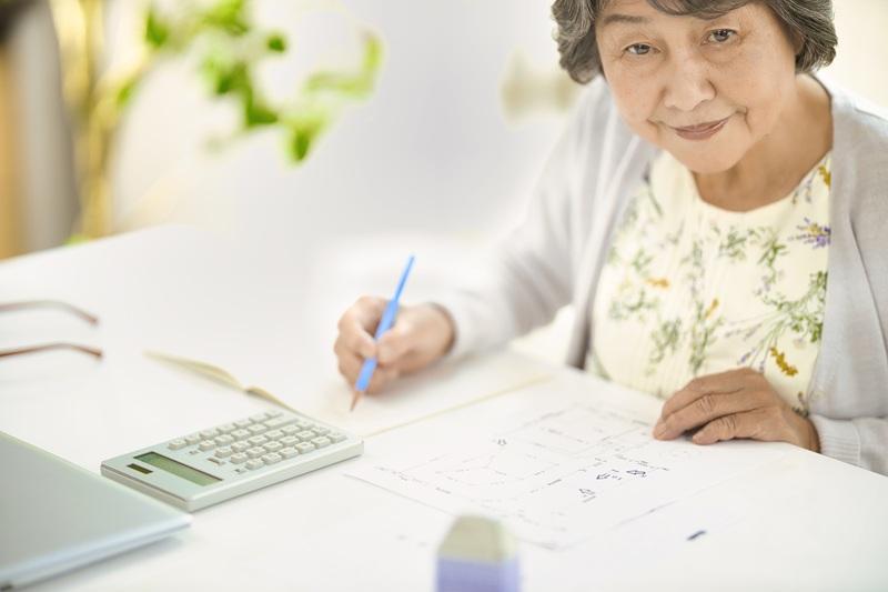 老人ホーム紹介センターの手数料はいくら？誰が払う？