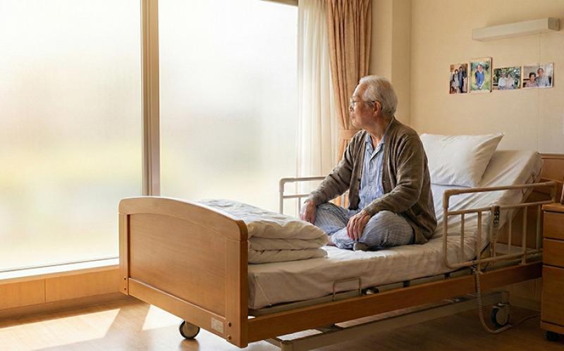 認知症で「やる気がない」のはなぜ？無気力（アパシー）とうつの見分け方と対応策