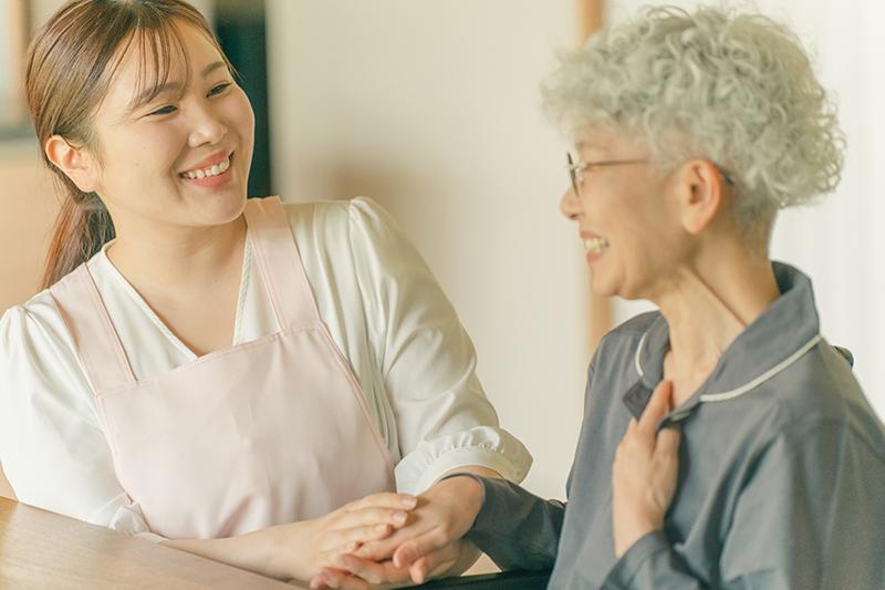 レビー小体型認知症の「幻視」とは？虫や子供が見える世界を否定しない対応と接し方