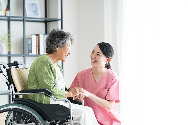 訪問看護の内容とは？医療処置やリハビリなど看護師が何をしてくれるのか徹底解説