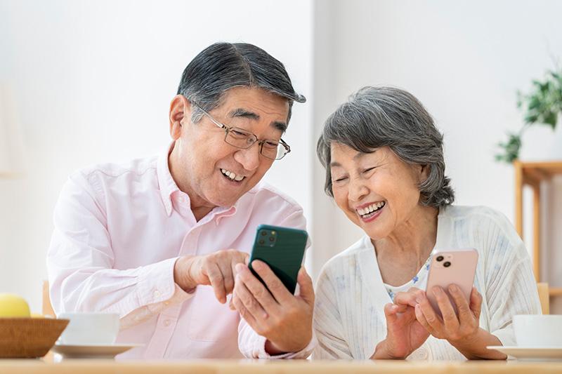 老人ホームでWi-Fi・ネット環境は使える？費用・速度・確認ポイント