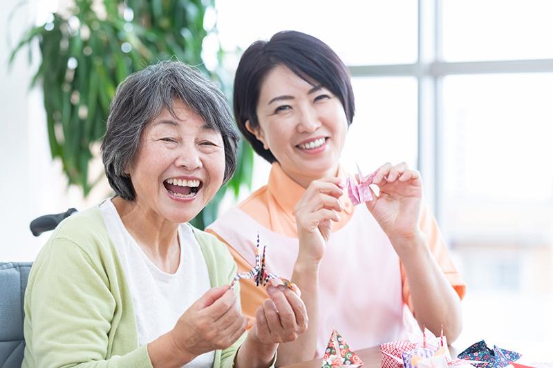 老人ホームのレクリエーション費（行事費）はいくら？内訳・任意／必須・確認ポイント