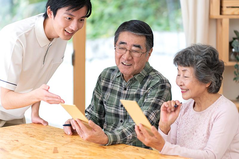 デイサービスは健康な人でも通える?介護認定なしで使える3つの選択肢