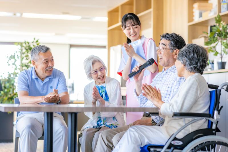 【西宮市】パーキンソン病対応の老人ホーム|リハビリ体制・手厚い看護のある施設