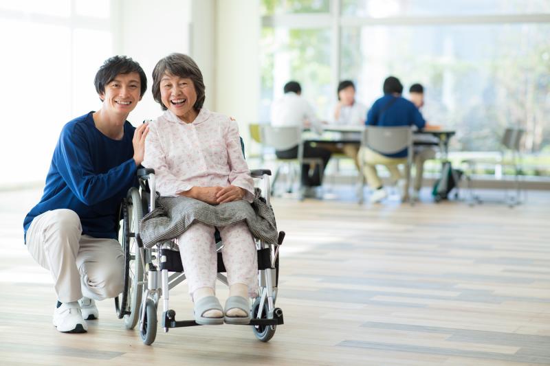 【豊中市】認知症対応の老人ホーム特集|徘徊・不眠・拒絶でも入居できる施設探し