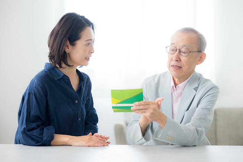 親の介護でお金もらうのは違法？線引きと記録の残し方を解説