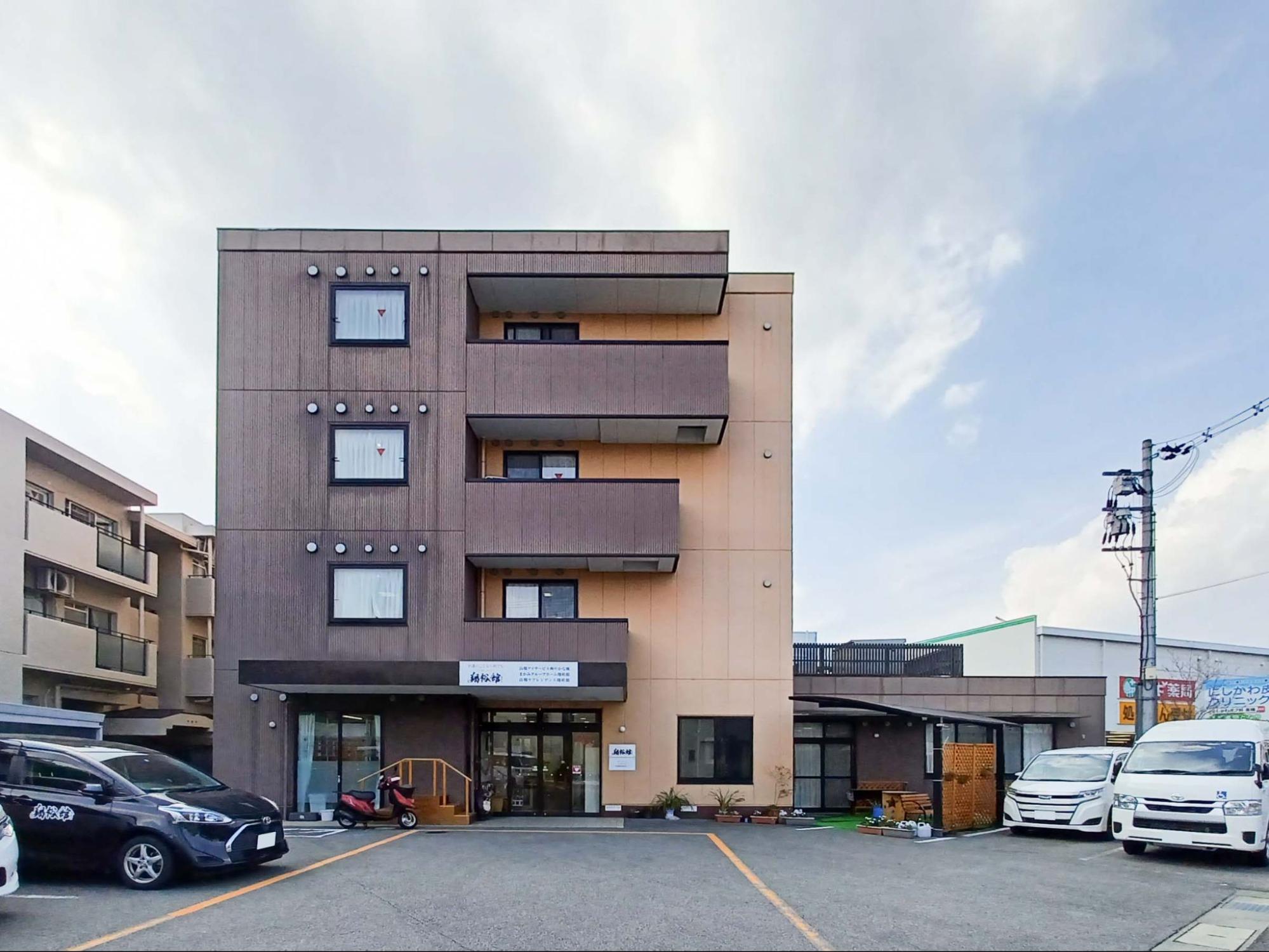 高槻ケアレジデンス翔裕館