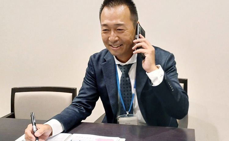 老人ホーム・介護施設の相談員|葛原相談員