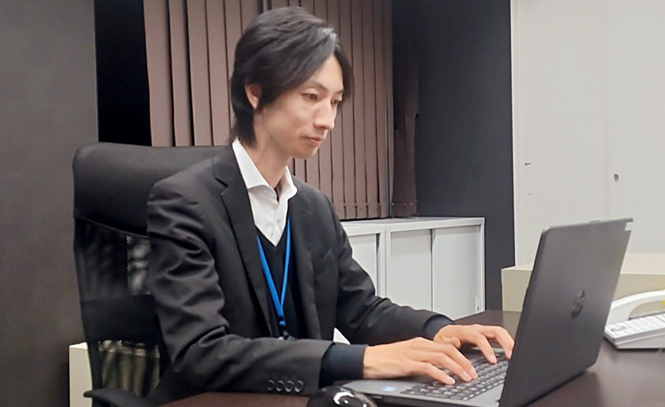 老人ホーム・介護施設の相談員|中尾相談員